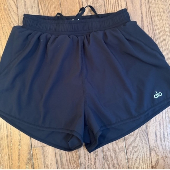 ALO Yoga Pants - ALO Yoga Women's Athletic Black Shorts